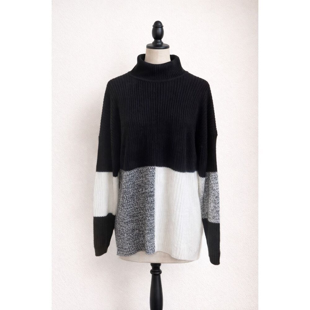 SHEIN Color Block Mock Neck Sweater | Women’s Small | Black White Gray Knit
